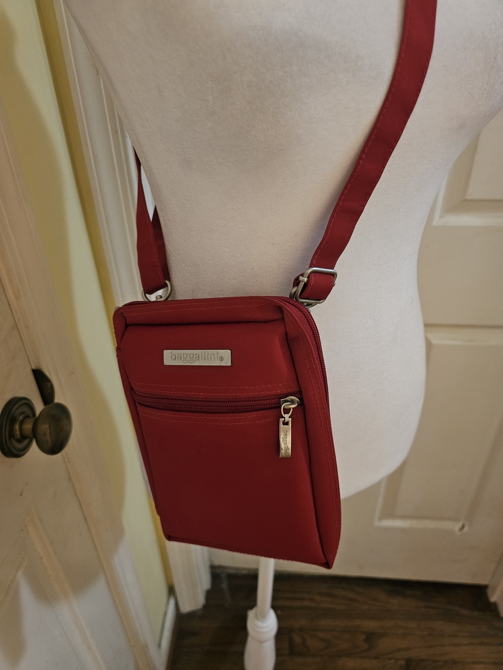 Baggallini Red Crossbody Organizer Wallet with Front Zip Pocket